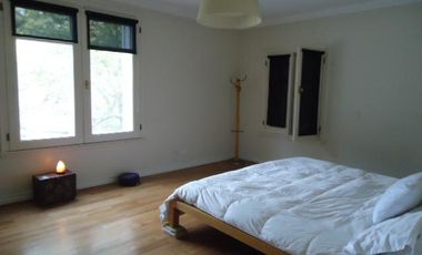 Venta con Renta  Imponente Casa en Lomas de San Isidro 10 ambientes