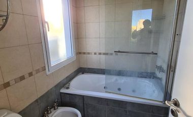 Casa en Altos de Hudson I