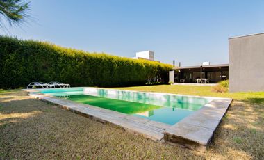 VENTA | Casa 3 dormitorios - Puerto Roldán