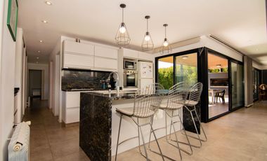 VENTA | Casa 3 dormitorios - Puerto Roldán