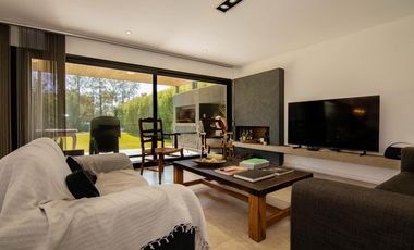 VENTA | Casa 3 dormitorios - Puerto Roldán