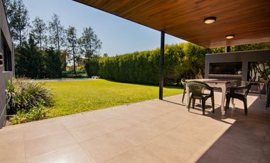 VENTA | Casa 3 dormitorios - Puerto Roldán