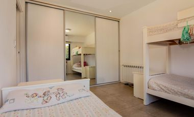 VENTA | Casa 3 dormitorios - Puerto Roldán