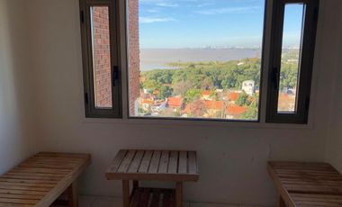 Departamento de 5 ambientes con cochera y dependencia de servicio en venta en La Lucila