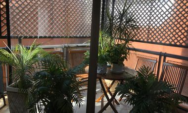 Departamento de 5 ambientes con cochera y dependencia de servicio en venta en La Lucila