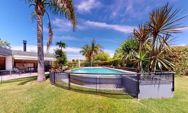 Casa - Abril Club De Campo