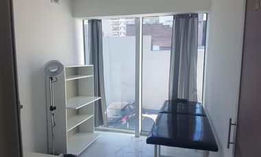 Oficina de Categoria en Banfield Este