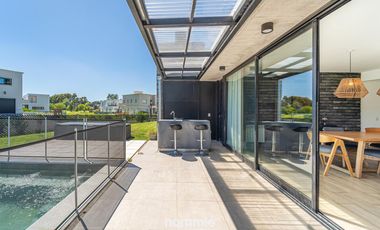 Casa con pileta en Mar del Plata