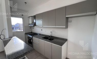 Departamento 2 Ambientes con cochera y baulera - Quilmes Centro