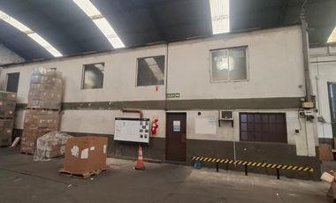 Depósito en Alquiler de 2000 m2 cubiertos - La Tablada