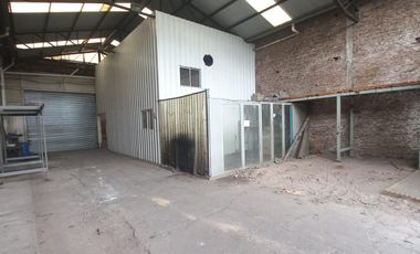 Depósito en Alquiler de 2000 m2 cubiertos - La Tablada