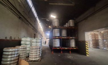 Depósito en Alquiler de 2000 m2 cubiertos - La Tablada