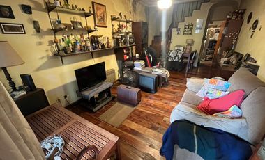 Se vende casa con dos dormitorios en Olivos