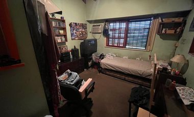 Se vende casa con dos dormitorios en Olivos