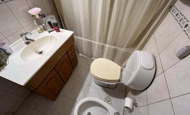 Se vende casa con dos dormitorios en Olivos