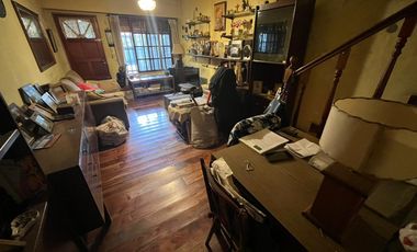 Se vende casa con dos dormitorios en Olivos