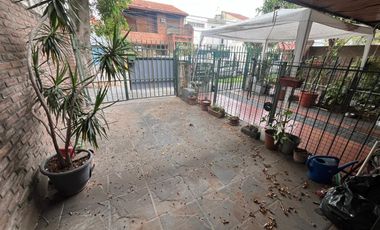 Se vende casa con dos dormitorios en Olivos