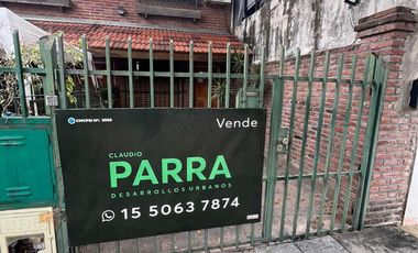 Se vende casa con dos dormitorios en Olivos