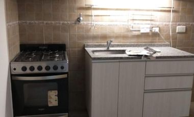 Departamento 2 ambientes con patio- Lomas de Zamora Oeste