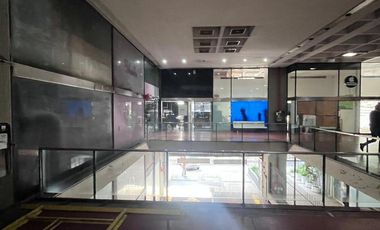 Locales comercial en Galería Jardín