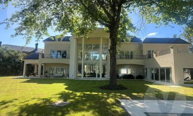 Casa en venta y alquiler - Barrio Saint Thomas Este, Canning