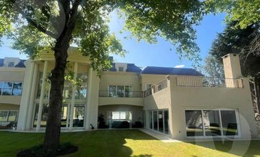 Casa en venta y alquiler - Barrio Saint Thomas Este, Canning