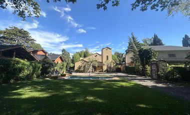 Estupenda Casa Estilo Colonial en el Barrio Los Naranjos - Ingeniero Maschwitz