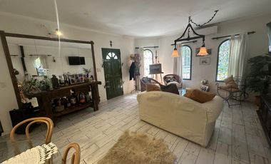 Estupenda Casa Estilo Colonial en el Barrio Los Naranjos - Ingeniero Maschwitz