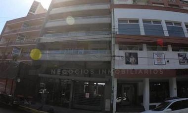 Hermoso dúplex frente a Plaza Conesa con vista única!!