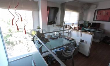 Hermoso dúplex frente a Plaza Conesa con vista única!!