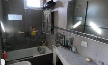 Hermoso dúplex frente a Plaza Conesa con vista única!!