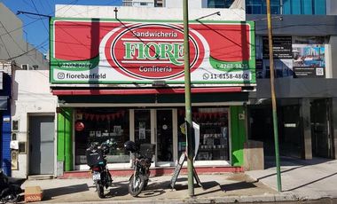 Local en Banfield Este