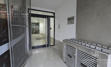 Depto en ALQUILER - 1 dormitorio y 2 balcones al frente