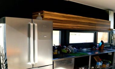 VENTA CASA  EN UNA PLANTA, A LA LAGUNA CON MUELLE PROPIO, PUERTOS DEL LAGO