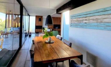 VENTA CASA  EN UNA PLANTA, A LA LAGUNA CON MUELLE PROPIO, PUERTOS DEL LAGO