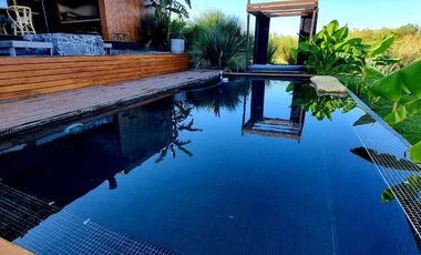 VENTA CASA  EN UNA PLANTA, A LA LAGUNA CON MUELLE PROPIO, PUERTOS DEL LAGO