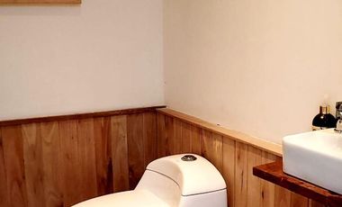 VENTA CASA  EN UNA PLANTA, A LA LAGUNA CON MUELLE PROPIO, PUERTOS DEL LAGO