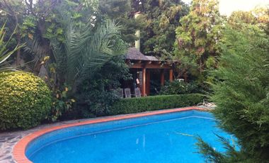 Importante Casa de 3 lotes en Banfield Este