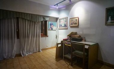 Importante Casa de 3 lotes en Banfield Este