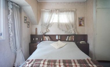 Importante Casa de 3 lotes en Banfield Este
