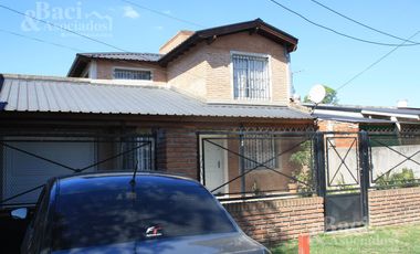 Casa en el Jaguel a mts de Pedro Dreyer