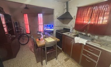 CASA 4 DORMITORIOS EN PLANTA BAJA