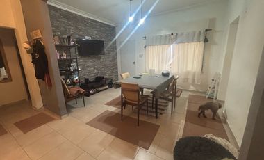 CASA 4 DORMITORIOS EN PLANTA BAJA