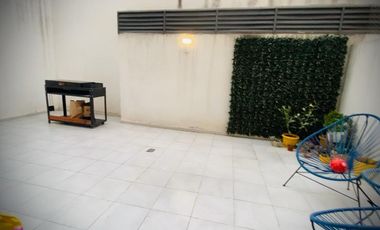 Excelente dpto con cochera y patio propio en Cofico