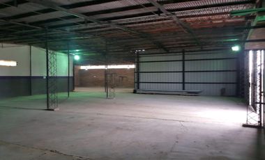 Galpón 560 mts2 en lote de 2500 mts,  en cercanías de la estación YPF y la ruta 65