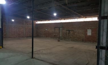 Galpón 560 mts2 en lote de 2500 mts,  en cercanías de la estación YPF y la ruta 65