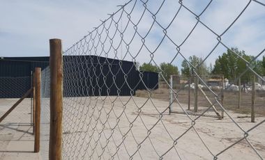 Galpón 560 mts2 en lote de 2500 mts,  en cercanías de la estación YPF y la ruta 65