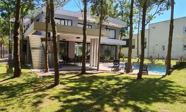 Casa en Venta Costa Esmeralda