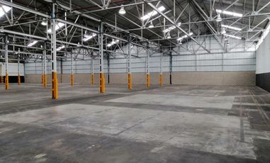 Excelentes naves industrial de 4315 m2 cubiertos en Hurlingham