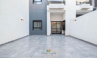 Departamento en venta de un dormitorio con patio y asador en General Paz